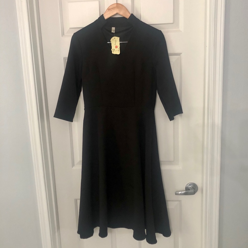 🍀 CHEN XIN: Black midi fit n flare dress